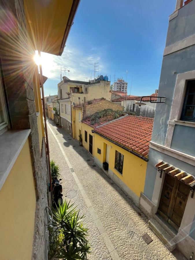 Back To The Past Apartment Olbia Ngoại thất bức ảnh