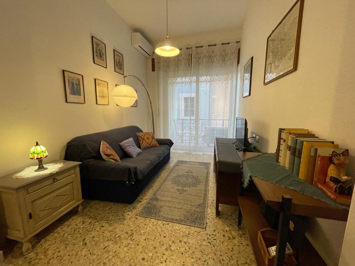 Back To The Past Apartment Olbia Ngoại thất bức ảnh