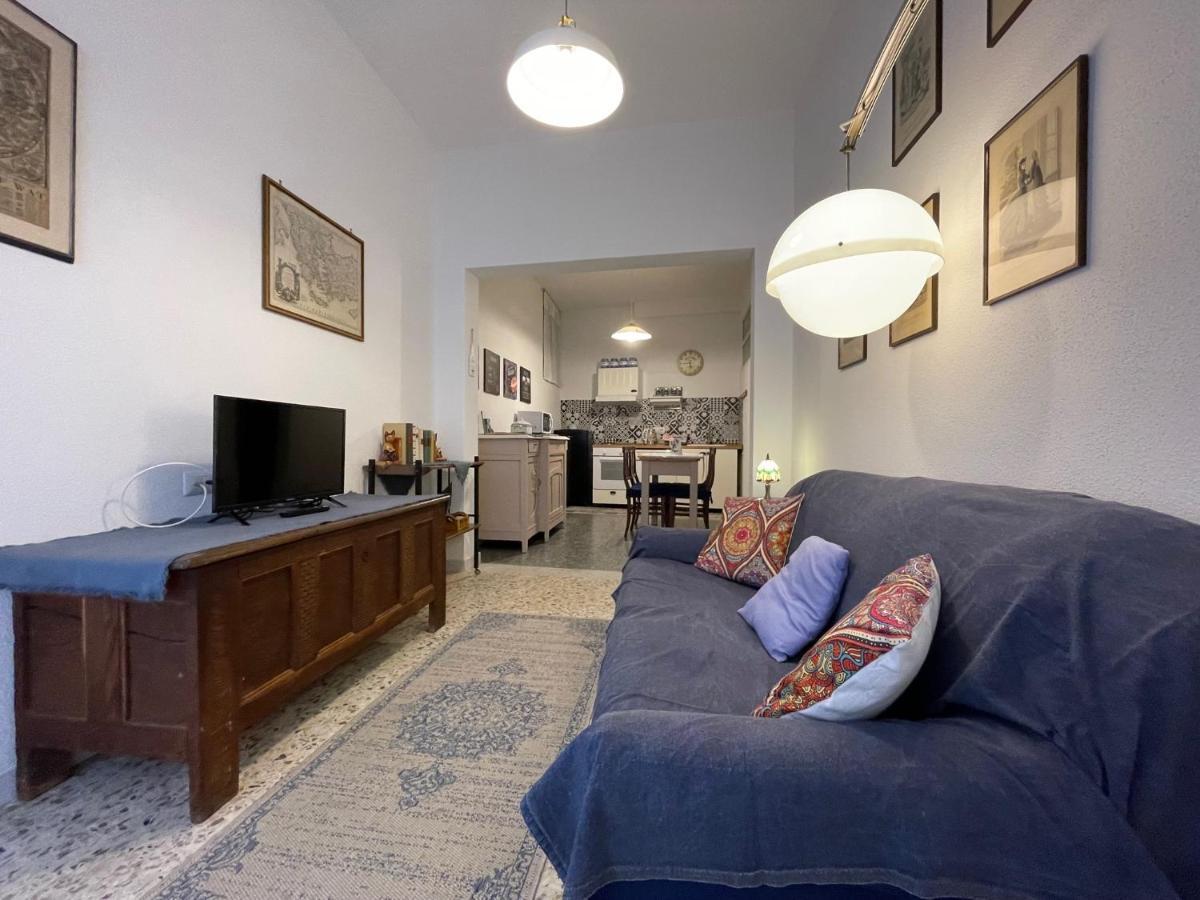 Back To The Past Apartment Olbia Ngoại thất bức ảnh